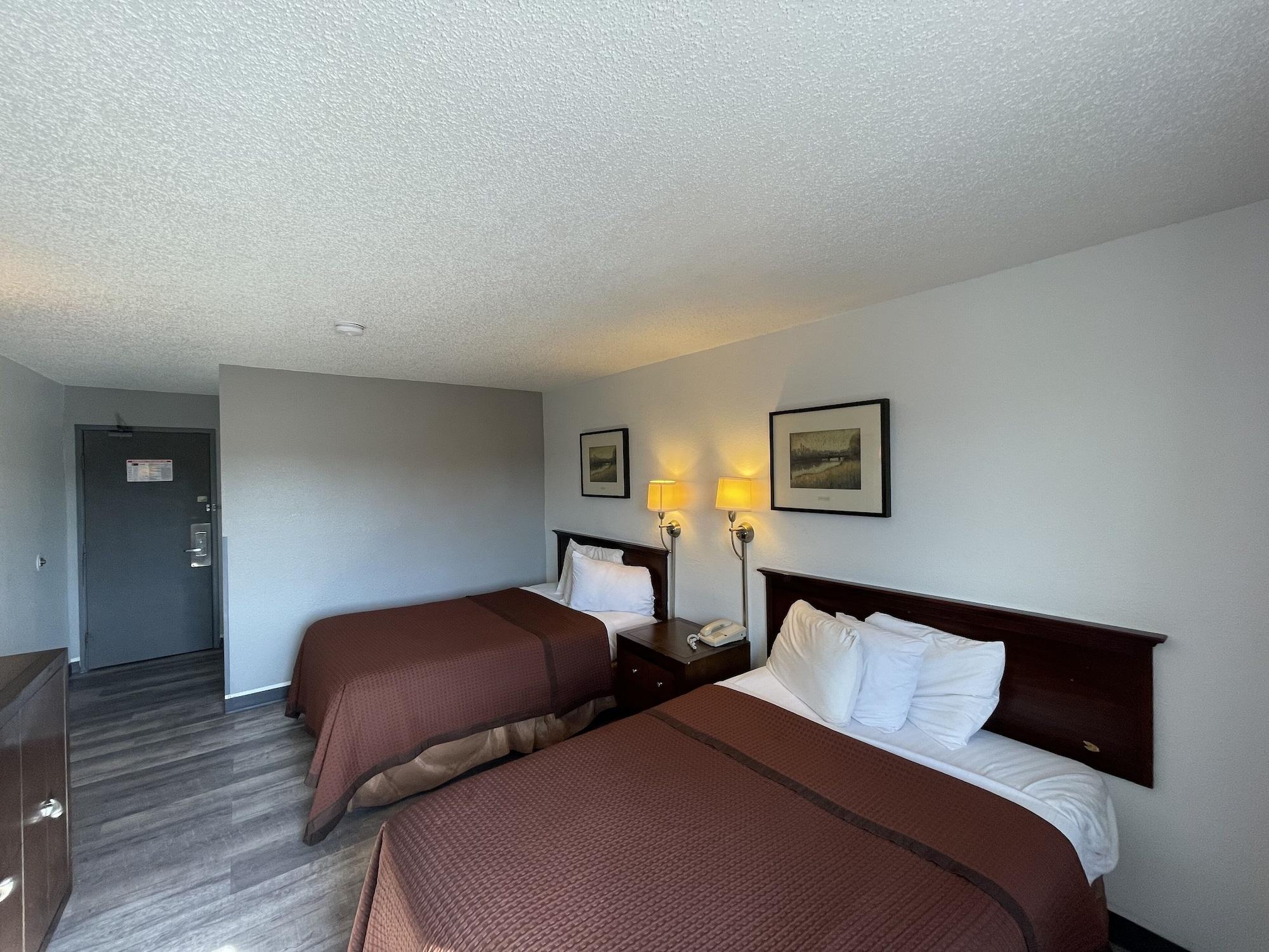Magnuson Hotel Fort Wayne North - Coliseum Экстерьер фото