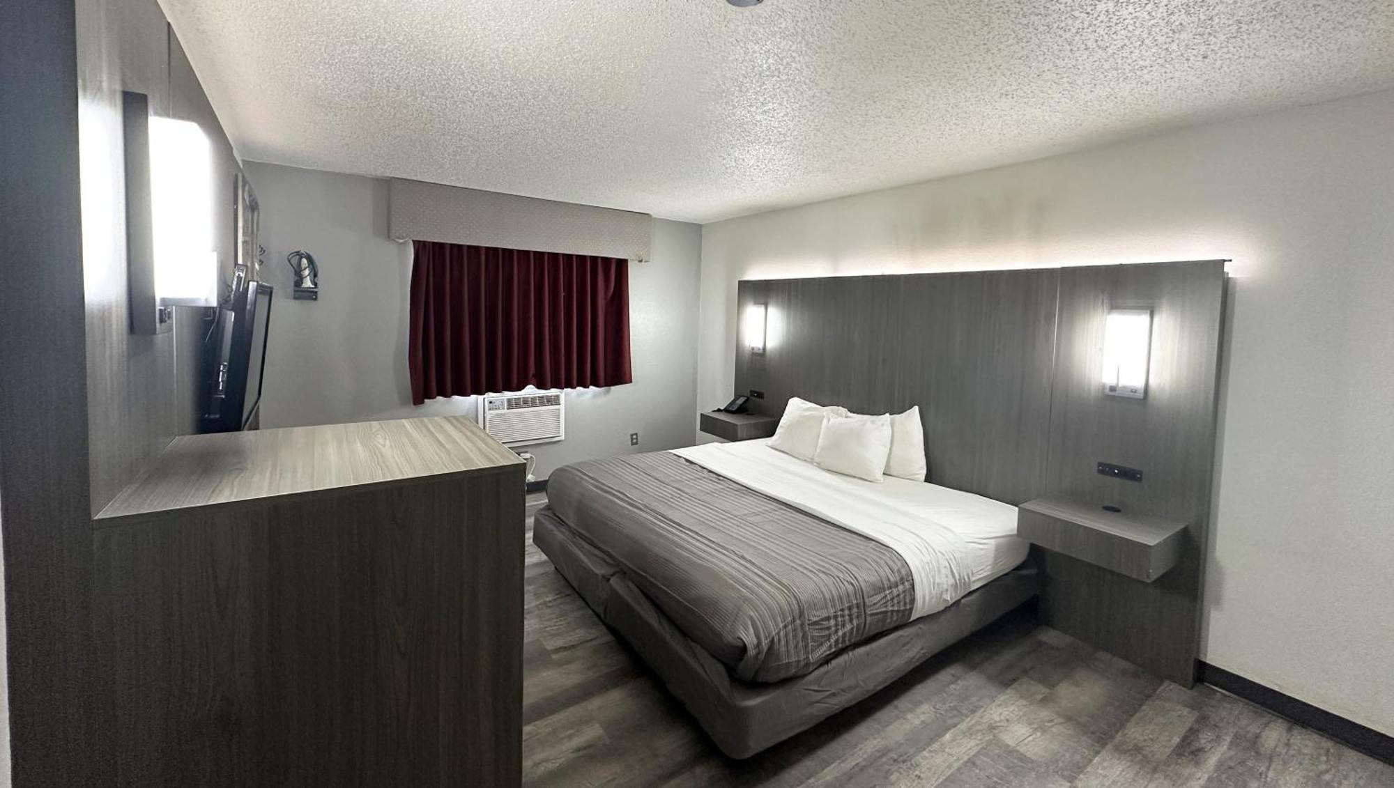 Magnuson Hotel Fort Wayne North - Coliseum Экстерьер фото